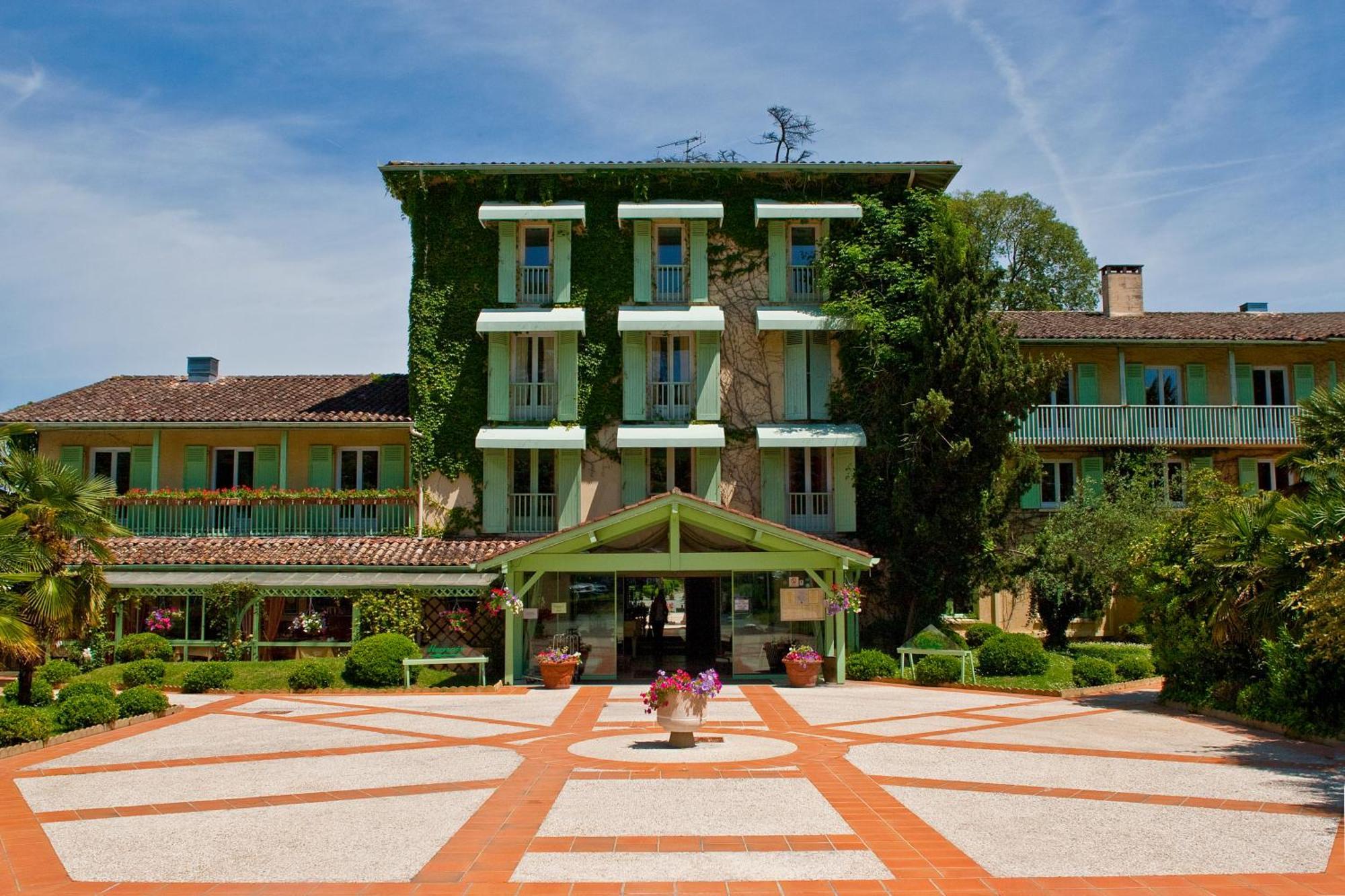 Logis Hotels- Hotel Et Restaurant Domaine De Fompeyre Bazas Exterior foto